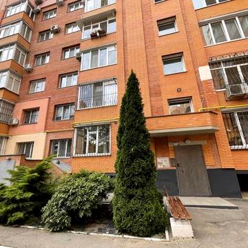 Затишна вул., 15