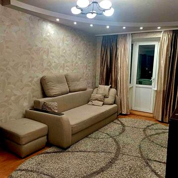 Сдаётся 2х комнатная квартира на ул.Гули Королёвой 12