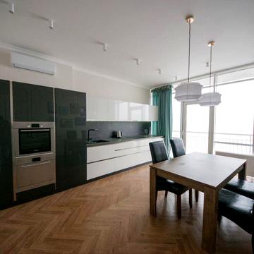 Затишна квартира з терасою і видом на море • Французський бульвар