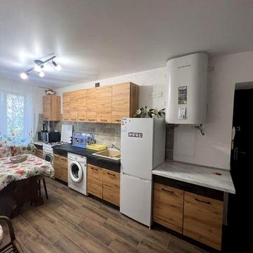 Сдам 2х квартиру на Мая. Район Поликлиники.