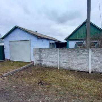 Продається дом з зімельною ділянкою  с.Горянівське