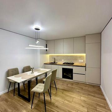 Продаж 2км квартири вул. Київська, новабудова