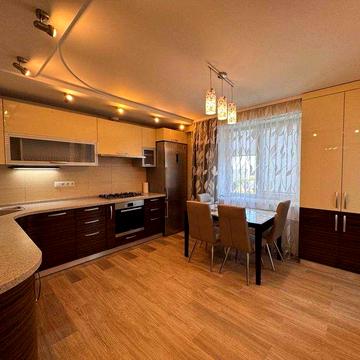 Класна квартира в районі центр-Казбет