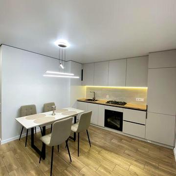 Продається 2 кімнатна квартира по вул. Київська 9д