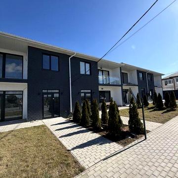 Продам таунхаус в Червоном хуторе