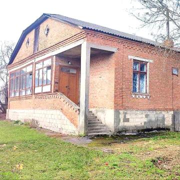 Продам частину будинку 100 кв.м, 3 кім, 12 сот в р-ні лікарні