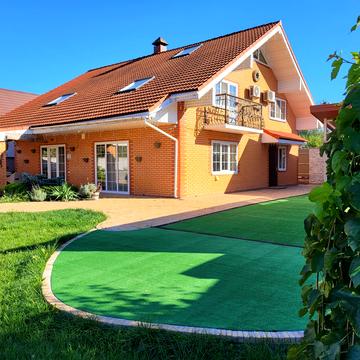 Георгія Горюшка вул., 17