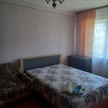 Своя 2 кімнати Будівельників 17 до 10 хв м. Дарниця  5 хв Дарницька пл