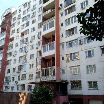 Просторная 4-хкомнатная квартира в центре Одессы, пер. Светлый