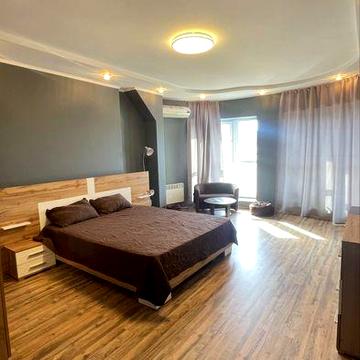 Здається 2к. Квартира вул. Незалежності.