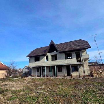 Продаж недобудованого будинку (коробка) 100 кв.м.