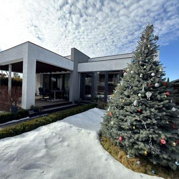 Гореничі будинок в стилі хай тек з мінімальними податками. Гореничі