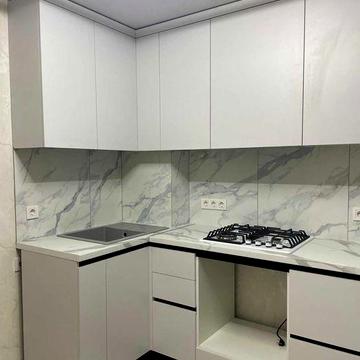 Продається 3-х кімнатна квартира в районі Браїлки