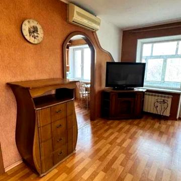 Продаж 2к Квартира Металургів проспект