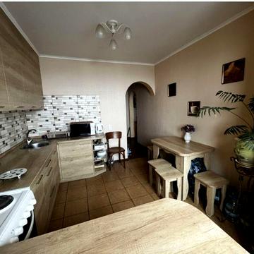 Сдам 2х кімнатну квартиру ж/ м Тополя  2