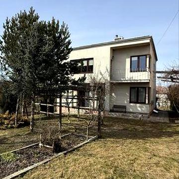 Продаж будинку ,орієнтир Щурата ,ділянка 13соток,гараж, підвал.