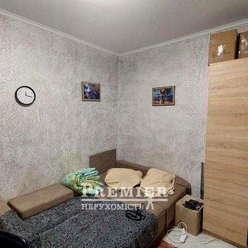 Продам 1 ком квартиру рядом с парком Шевченко.