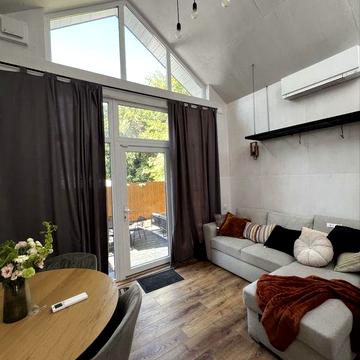 Продаётся дача в центре города!