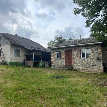 Продам будинок садибного типу у селі Слобідка Гірчичнянська