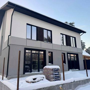 БЕЗ комісії! Дуплекс з газом, самий ЦЕНТР- біля школи, парку Незнайка!