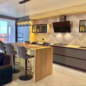 Продаж 2 кім квартири 74 м2 поруч з парком Шевченка