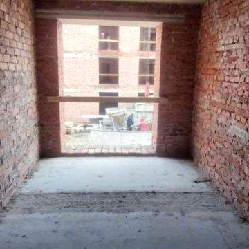 Продається 2 кімнатна квартира з власним патіо в новому ЖК _ М.К