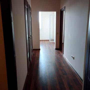 Продам 1 кімнатну велику та світлу квартиру в новому будинку ЖК ОСББ