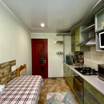 Продам 3х ком.квартиру на Ж/м Парус ,Коммунар