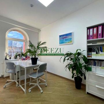 Жилянська вул., 7