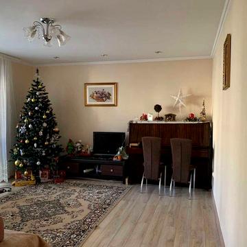 Продається 3 км квартира по вул.Целевича