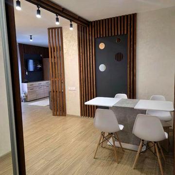 Продаю 1-кімнатну квартиру -студію.