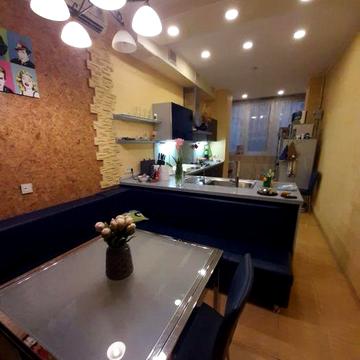 4-кімнатна квартира, Шампанський провулок / район Парку Перемоги