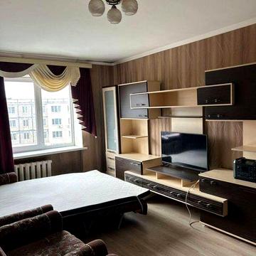 Здається в оренду 1-кімнатна квартира, вул. Бакинська, 37-А