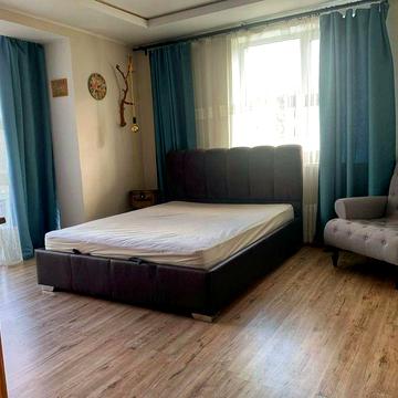 Здам простору 2-к в Ірпені біля парку Правика! (з газом).
Здам простор