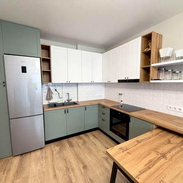 Оренда 2к Європейського Союзу, 41д (Правди), Варшавський, Ретровіль