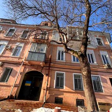 2 ком. квартира ул. Пастера Украинский театр