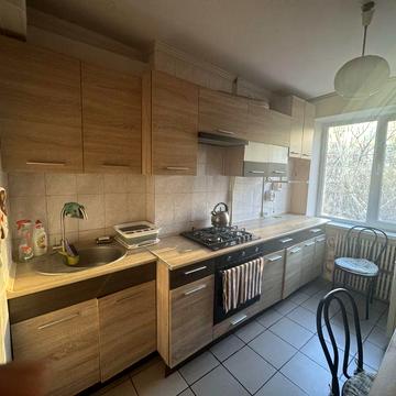 Сдам 3х комн сиремонтом на Парусе 2  4 этаж