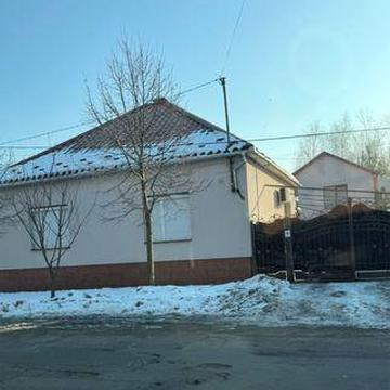 Продам будинок вулиця Михайла Токаря 30