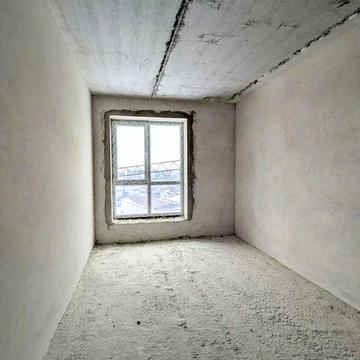 Простора 1-кім квартира біля парку та озера! 3 поверх