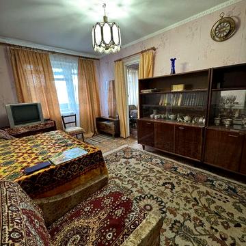 Продам Трехкомнатную квартиру на Югоке ул.Кармелюка,