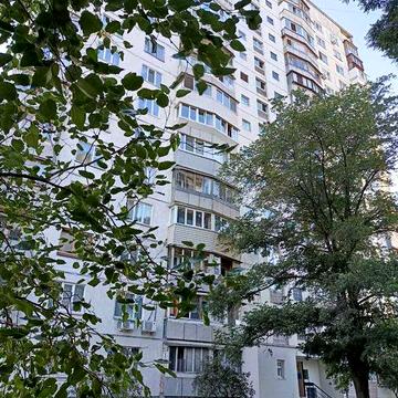 Оренда двокімнатної квартири по вул. Райдужна -21