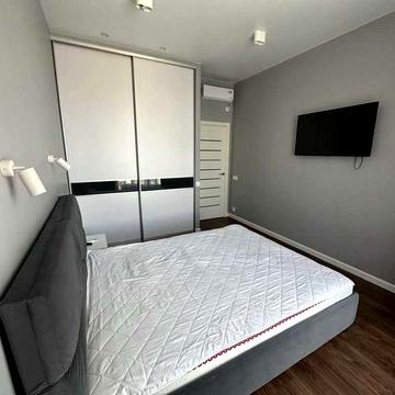 Здається 2х кімнатна квартира , ЖК Панорама , вул. Сімферопольська 2П