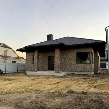 Новий сучасний одноповерховий будинок з терасою м Ковель 106 кв м