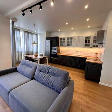 Свет есть! Сдам 2 ком.квартиру+кухня-студия в ЖК"Михайловский городок"