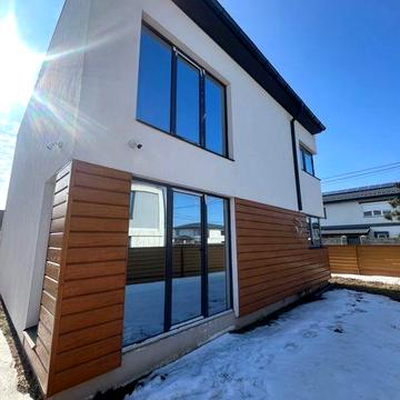 Окремо розташований будинок  в закритому містечку!!!