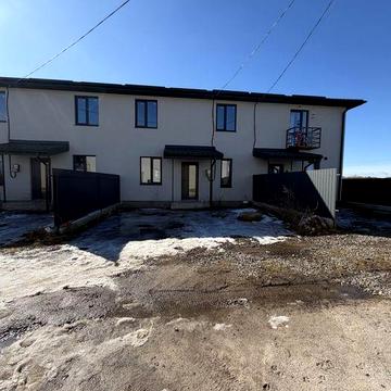 ТаунХаус чорновий