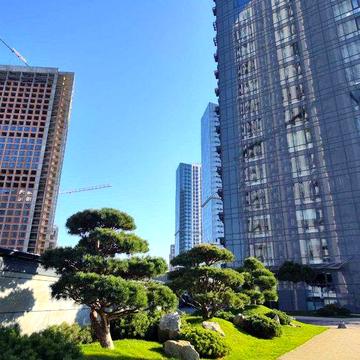 Продаж квартири з частковим ремонтом ЖК Метрополіс поруч Метро Теремки ЖК Метрополіс