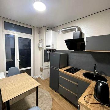 Квартира 21 м² з власним двориком 16 м² ЖК Аура центр