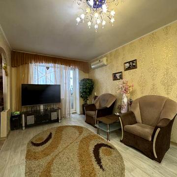 Аренда 3 х кімнатна космічний