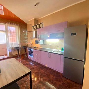 Здаю! Квартиру з ремонтом в центрі міста!